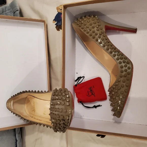 Louboutin - Picture 4 of 6
